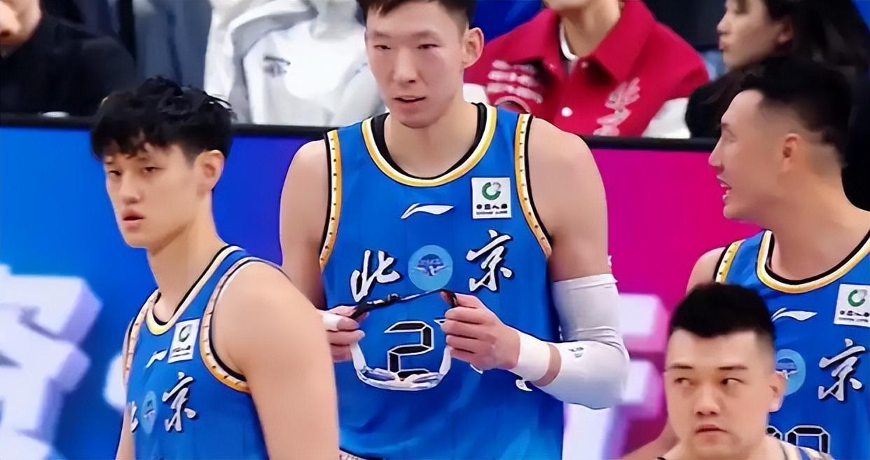 开云官网-CBA疯狂一夜!深圳反绝杀浙江,上海19分狂胜北京,辽篮惜败山西