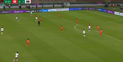 懂球帝在现场｜向余望：看到大家接机很开心，用表现让球迷开心很自豪